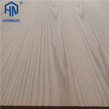 Contreplaqué fantaisie en chêne rouge